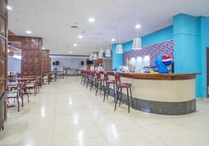 thumbnail: Bar (on property)