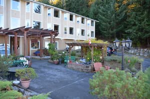 thumbnail: Front of property