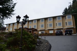 thumbnail: Front of property