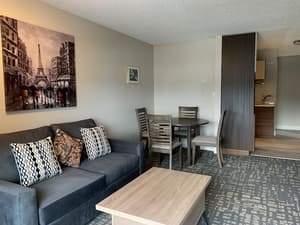 thumbnail: Living room