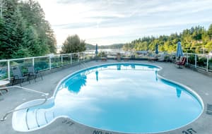 thumbnail: Outdoor pool