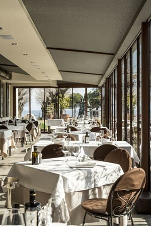 thumbnail: Restaurant