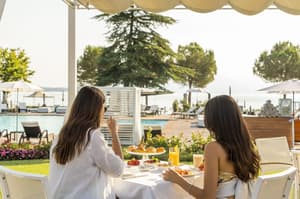 thumbnail: Terrace/patio