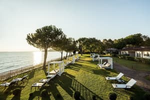 thumbnail: Sundeck