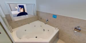 thumbnail: Jetted tub