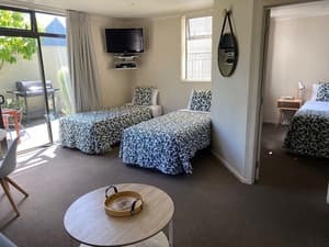thumbnail: Interior