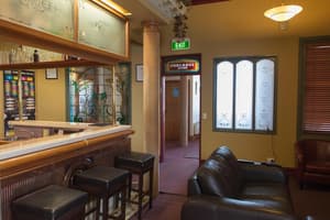 thumbnail: Bar (on property)