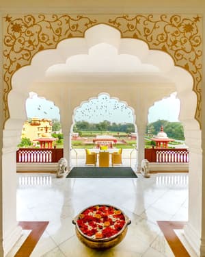 thumbnail: Interior