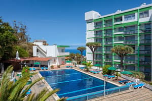 thumbnail: Outdoor pool