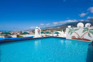 thumbnail: Outdoor pool