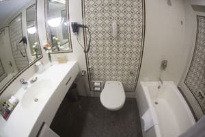 thumbnail: Bathroom