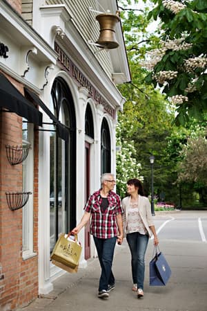 thumbnail: Designer store