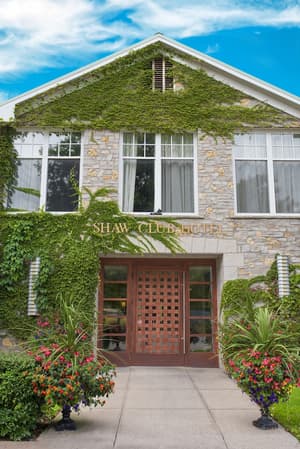 thumbnail: Property entrance