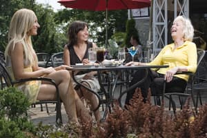 thumbnail: Outdoor dining