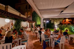 thumbnail: Restaurant