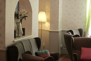 thumbnail: Lobby lounge