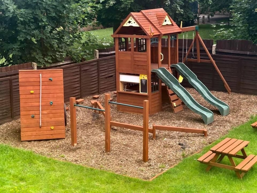 Children's play area - outdoor