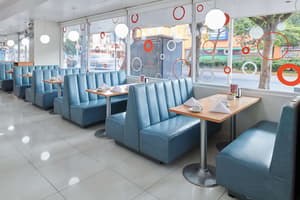 thumbnail: Restaurant
