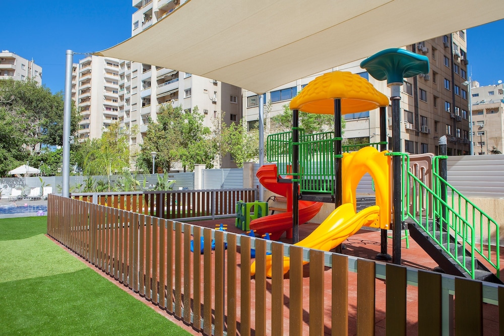 Children's play area - outdoor