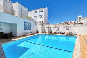 thumbnail: Outdoor pool