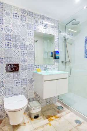 thumbnail: Bathroom