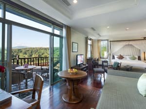thumbnail: Balcony view