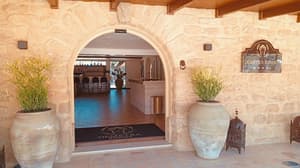 thumbnail: Front of property