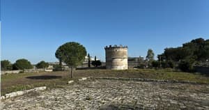 thumbnail: Courtyard