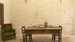 thumbnail: Breakfast area