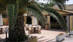 thumbnail: Terrace/patio