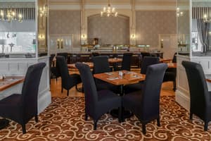 thumbnail: Restaurant