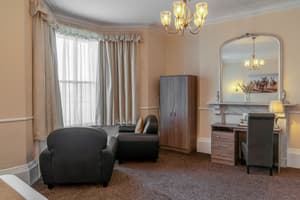 thumbnail: Room