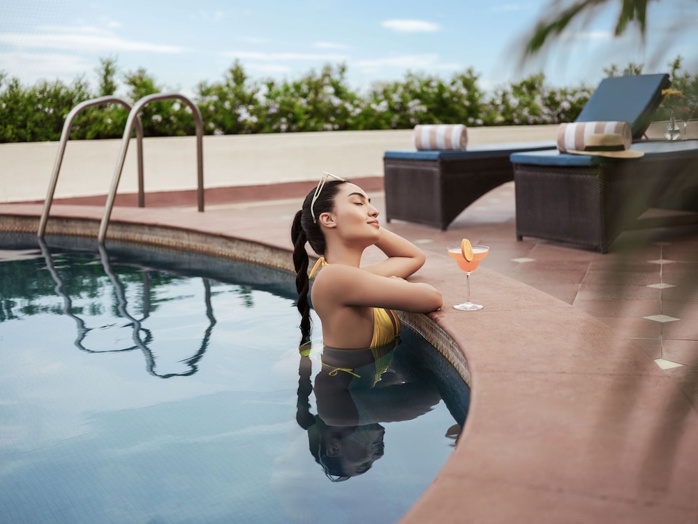 Private pool