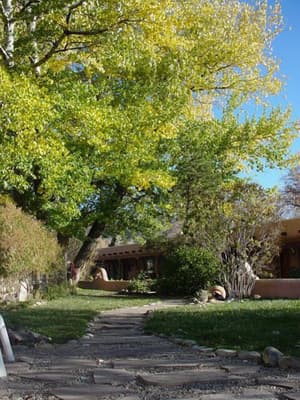thumbnail: Property grounds