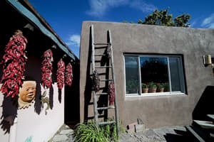 thumbnail: Front of property