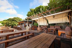 thumbnail: Poolside bar