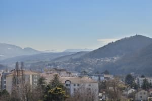 thumbnail: Mountain view