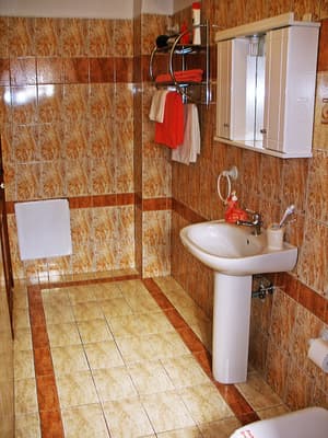 thumbnail: Bathroom