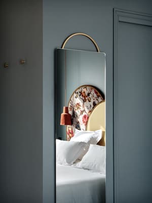 thumbnail: Interior