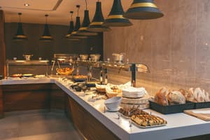 thumbnail: Restaurant