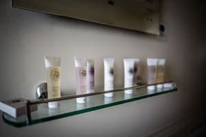 thumbnail: Bathroom amenities
