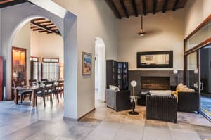 thumbnail: Lobby sitting area