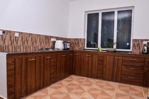 thumbnail: Breakfast area