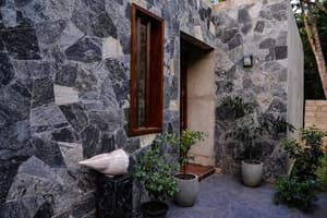 thumbnail: Interior