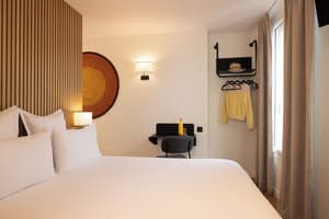 thumbnail: Room