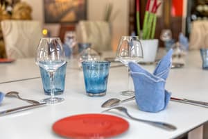 thumbnail: Restaurant