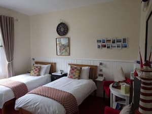 thumbnail: Room
