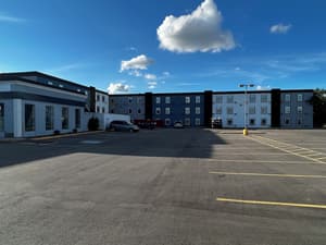 thumbnail: Front of property