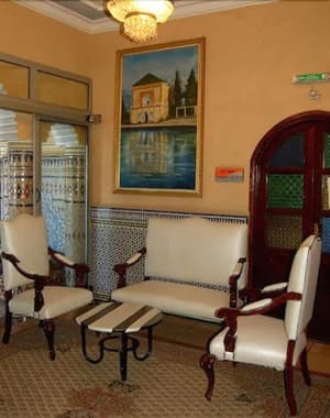 thumbnail: Lobby sitting area