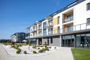 thumbnail: Exterior